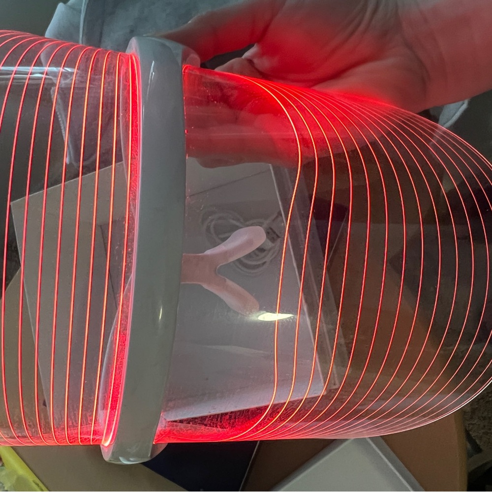 7 Color LED Light Therapy Mask - Picture 3 of 4